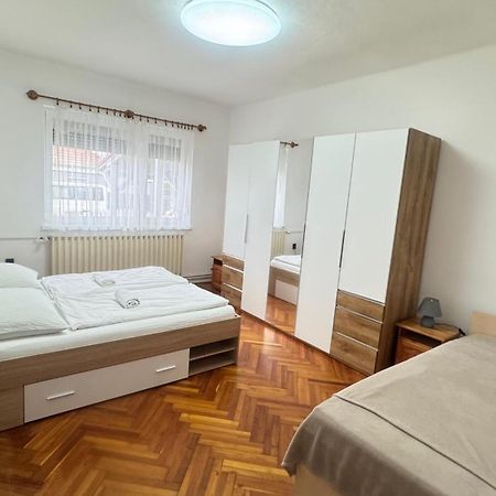 Pingvin Cukrászda Apartman Balatonmáriafürdő Exterior foto